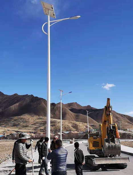 甘南碌曲10米石河子太阳能路灯项目