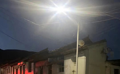 农村院子里最适合的石河子太阳能路灯亮度与安装要点