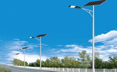 农村道路装石河子太阳能路灯选多大瓦数实测