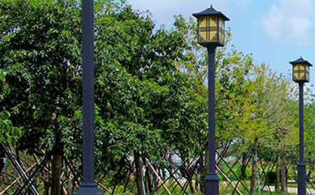 太阳能石河子庭院灯价格为何差三倍?关键看这几点 太阳能石河子庭院灯价格为何差三倍?关键看这几点